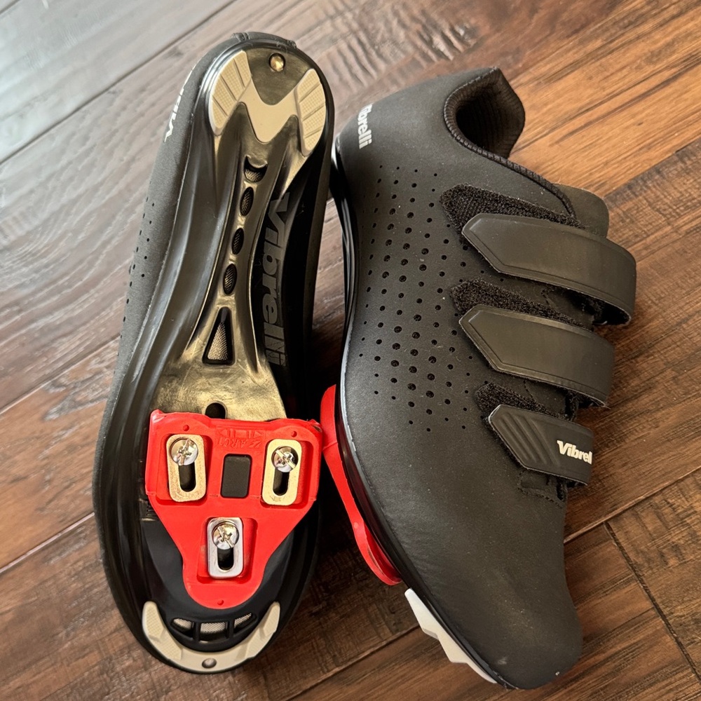 🚲Cycling Shoes-Vibram Clip On Athletic🚲